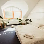 U Racka Hotel Ostrožská Nová Ves
