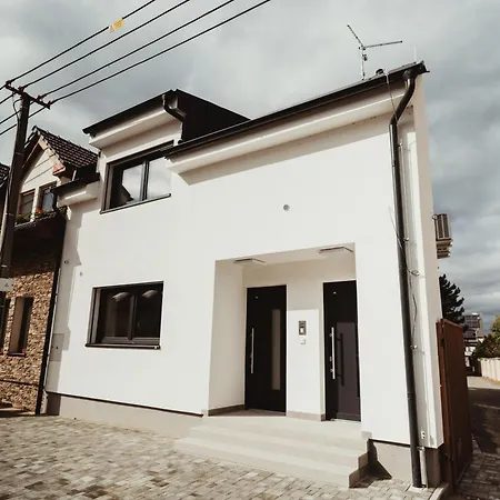 U Racka Ostrožská Nová Ves