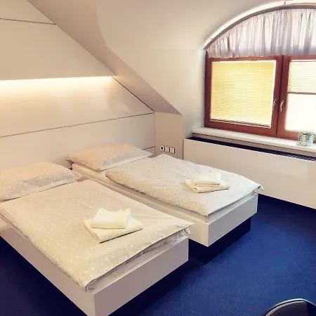 U Racka Ostrožská Nová Ves